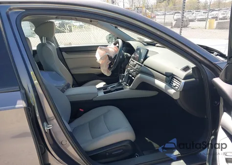 2018 Honda Accord Exl z USA, uszkodzony, nr VIN 1HGCV1F52JA249162